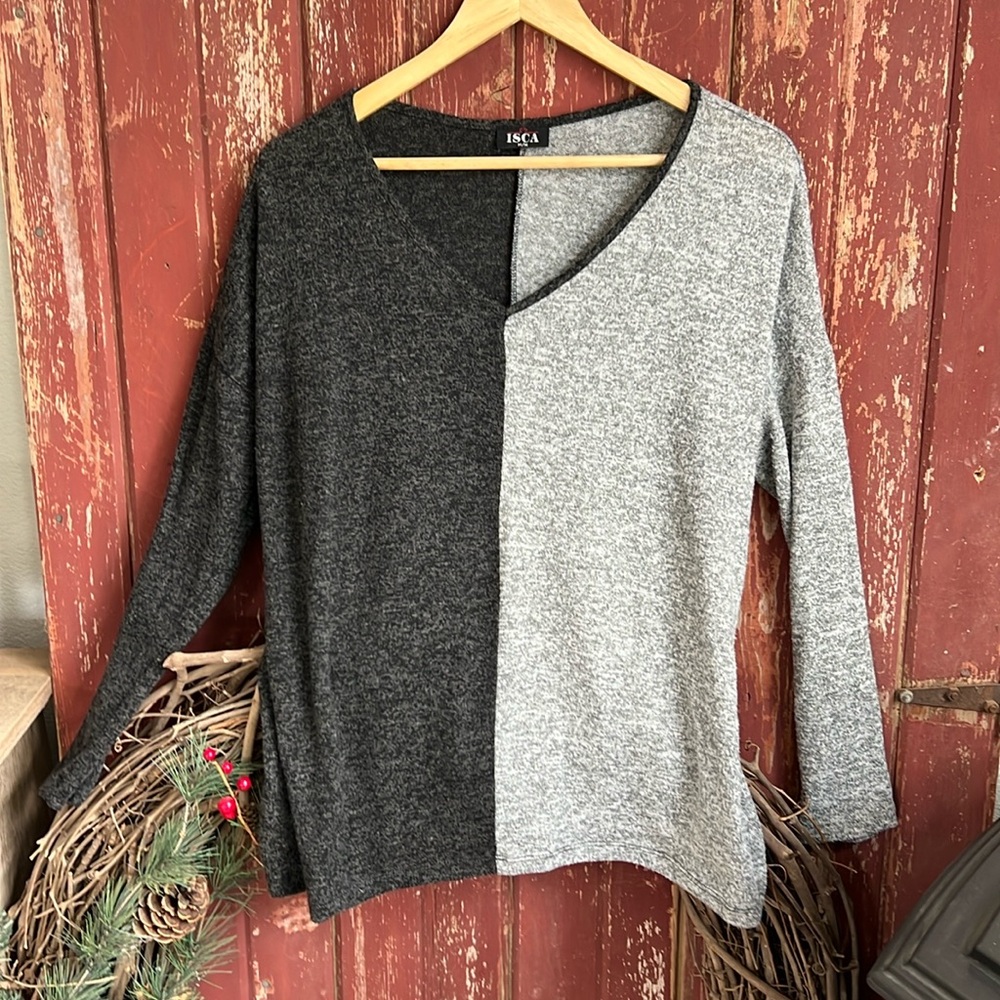 Medium V-neck sweater, black and grey